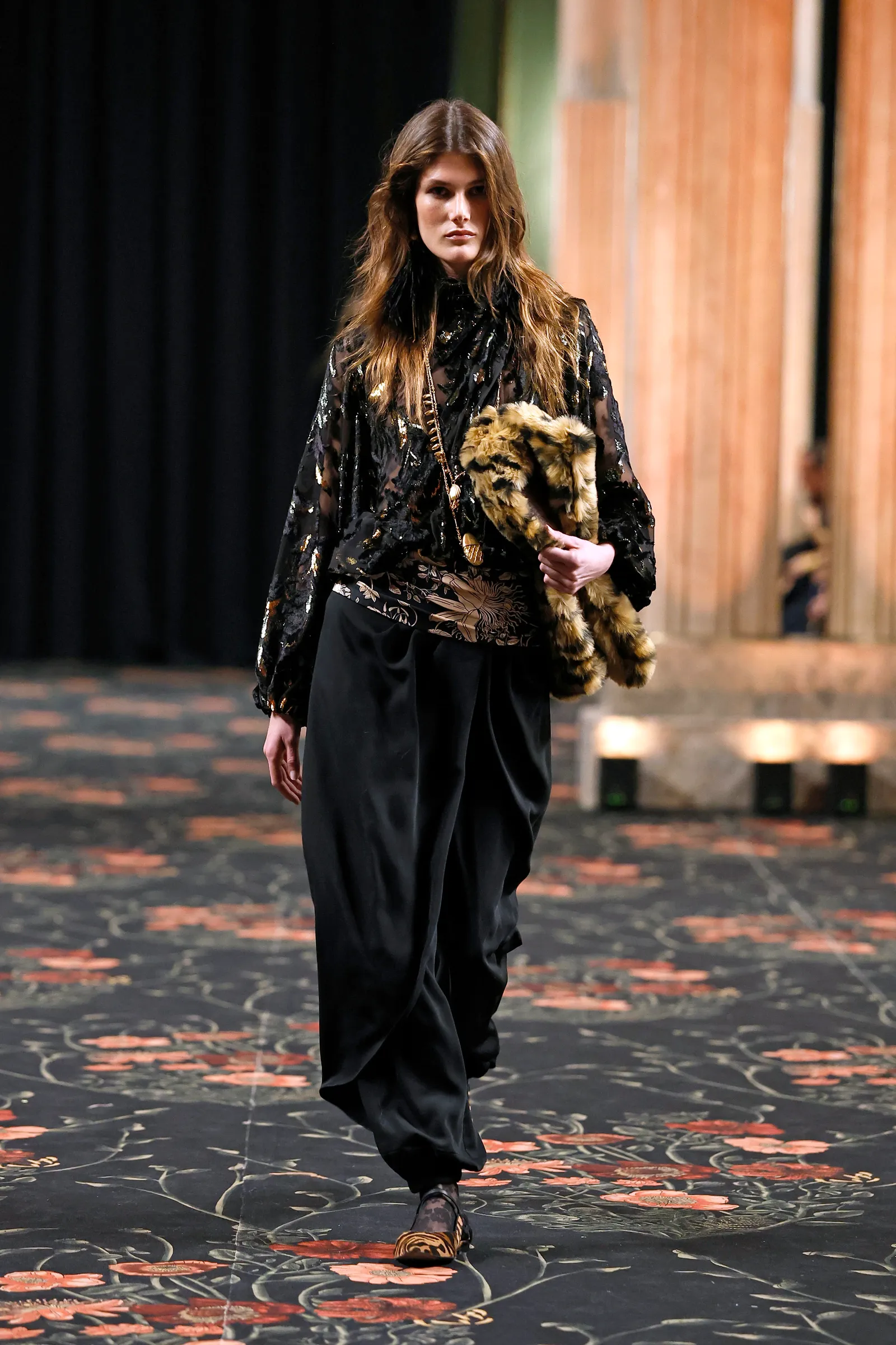 Hablamos con Johanna Ortiz a su paso por la MBFWM “Vemos a nuestra clienta como una mujer global”