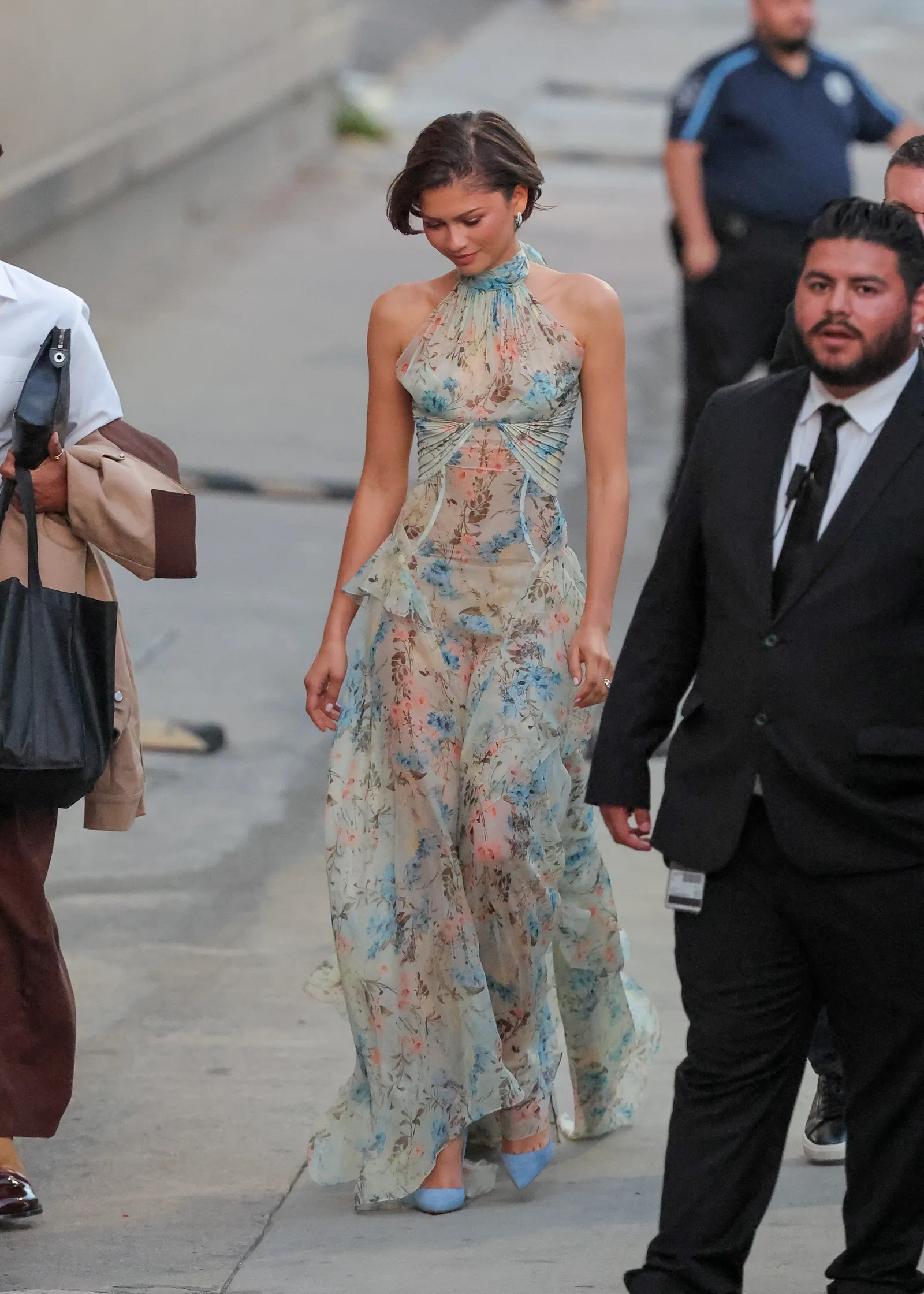 Vestidos de flores para bodas de día la gran tendencia  para las invitadas de 2026