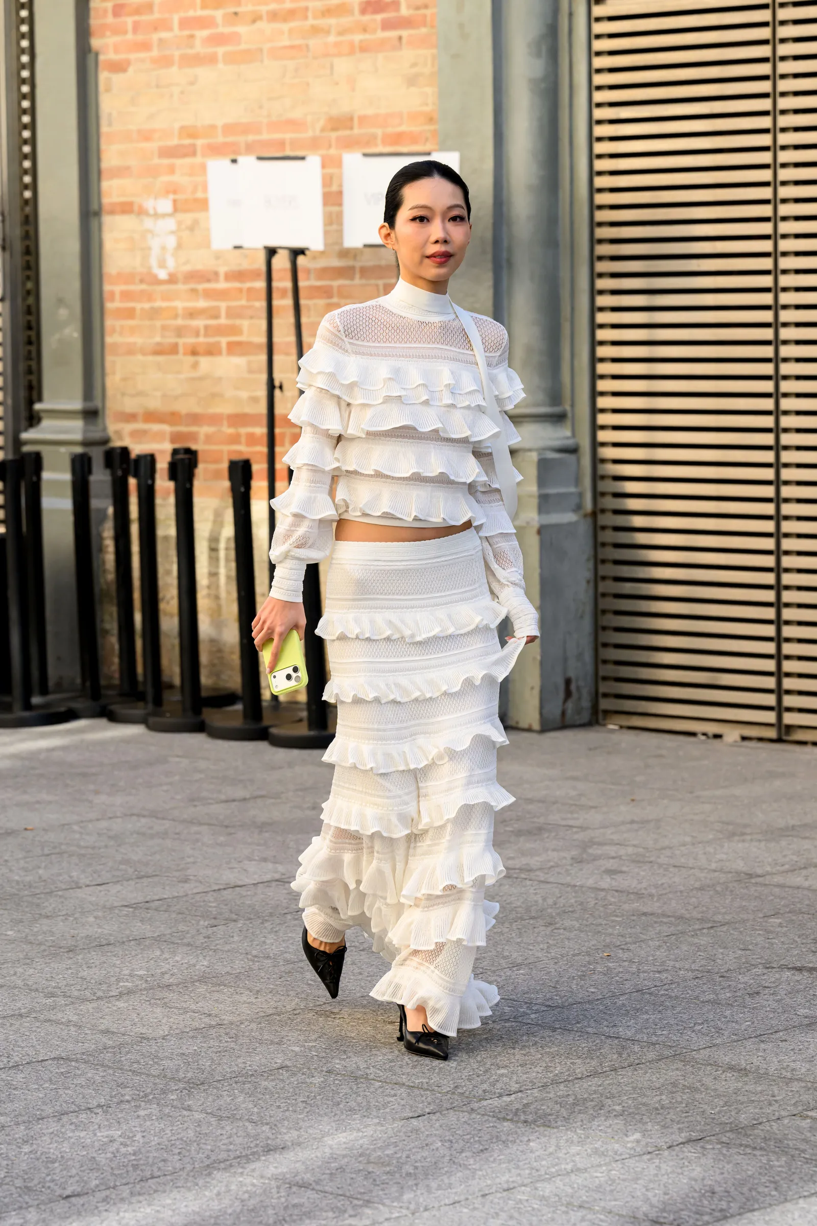 falda de volantes blanca una prenda de primaveraverano 2026