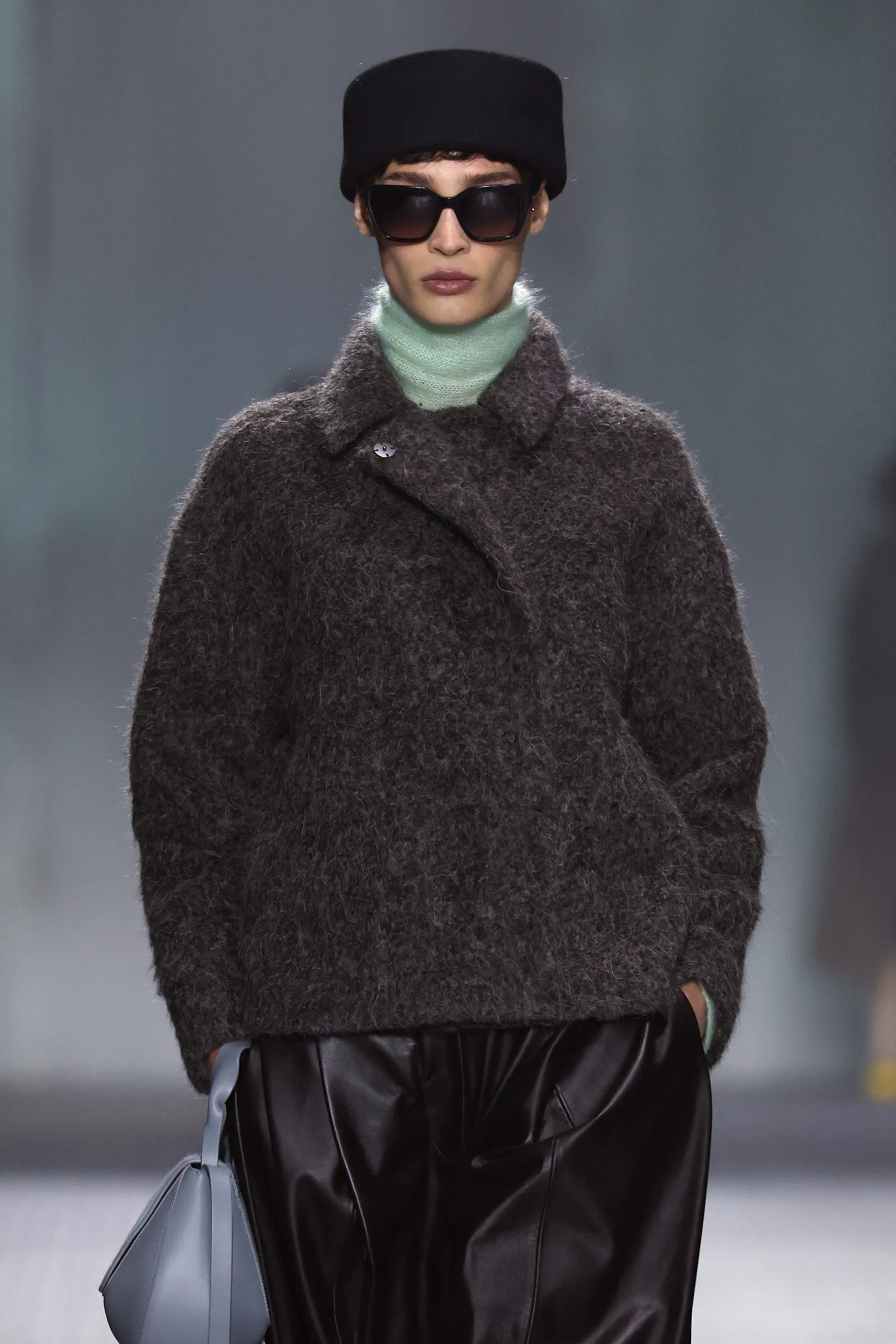 Adolfo Domínguez pone el broche a la primera jornada de la 080 Barcelona “Se trata de ir hacia el pasado para evaluar el...