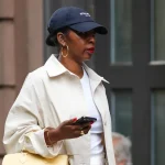 Bailarinas rojas: los zapatos planos favoritos de las que más saben de moda para primavera-verano 2026