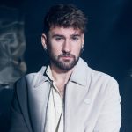 Dani Fernández, en quirófano tras caerse en el show de Valencia