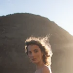 Los nuevos vestidos de novia de Alex Vidal: una oda contemporánea a la naturaleza