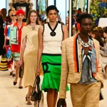 Matthieu Blazy presenta su primera Colección Crucero para Chanel en Biarritz: “Estoy en el lugar adecuado con la gente adecuada”