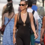 Bella Hadid se apunta al lujo ‘effortless’ con un vestido de Massimo Dutti