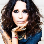 Cuando Linda Perry casi produjo a Green Day : «Billie Joe es un pussy»