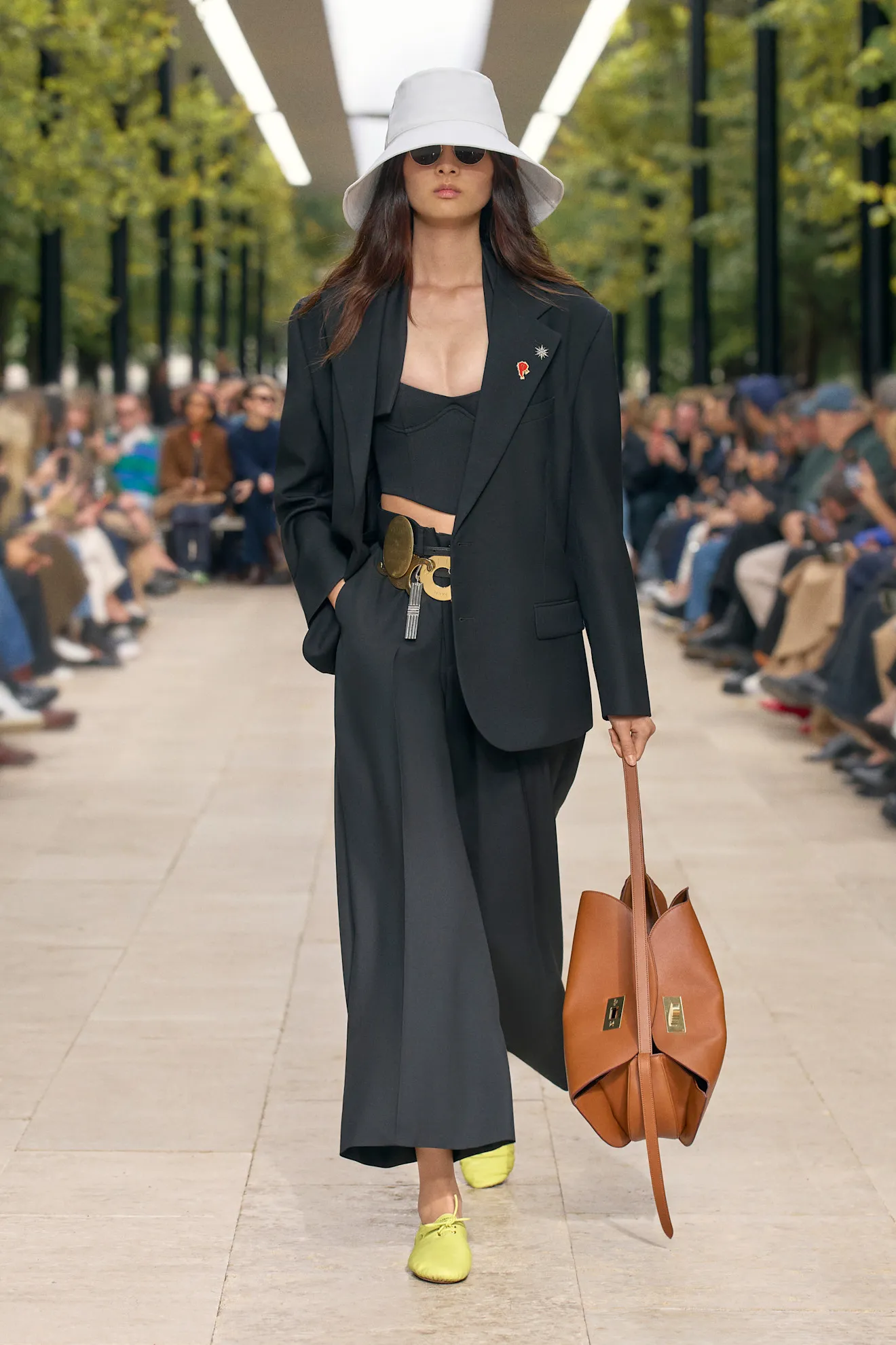 bailarinas amarillas en Celine primaveraverano 2026.