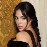 Georgina Rodríguez y Úrsula Corberó lo confirman: el rubio con raíz oscura es el look del verano