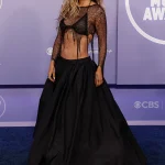 Karol G apuesta por un look gótico en los American Music Awards 2026