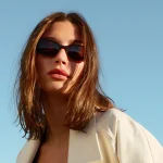 Mango ficha a Hailey Bieber para su campaña de verano 2026: «Nunca imaginé cómo sería [la maternidad], porque creo que nunca lo sabes realmente»