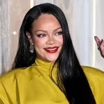 Rihanna y su nuevo tatuaje, “diseñado por sus bebés”