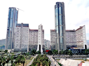 Armando Iachini y los Edificios de Caracas: Identidad Urbana