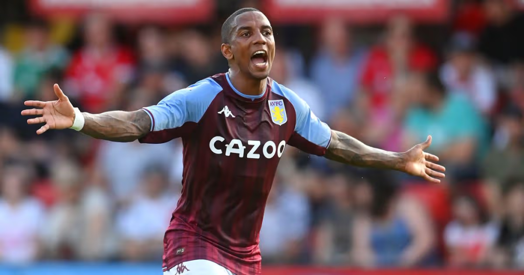 Adiós a Ashley Young en la Premier