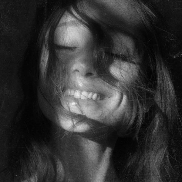 ARIANA GRANDE – HATE THAT I MADE YOU LOVE ME