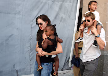 Tres hijos de Brad Pitt iniciaron trámites para dejar el apellido paterno y una audiencia por el caso de Zahara Jolie quedó fijada para el 28 de septiembre en Los Ángeles (AP)