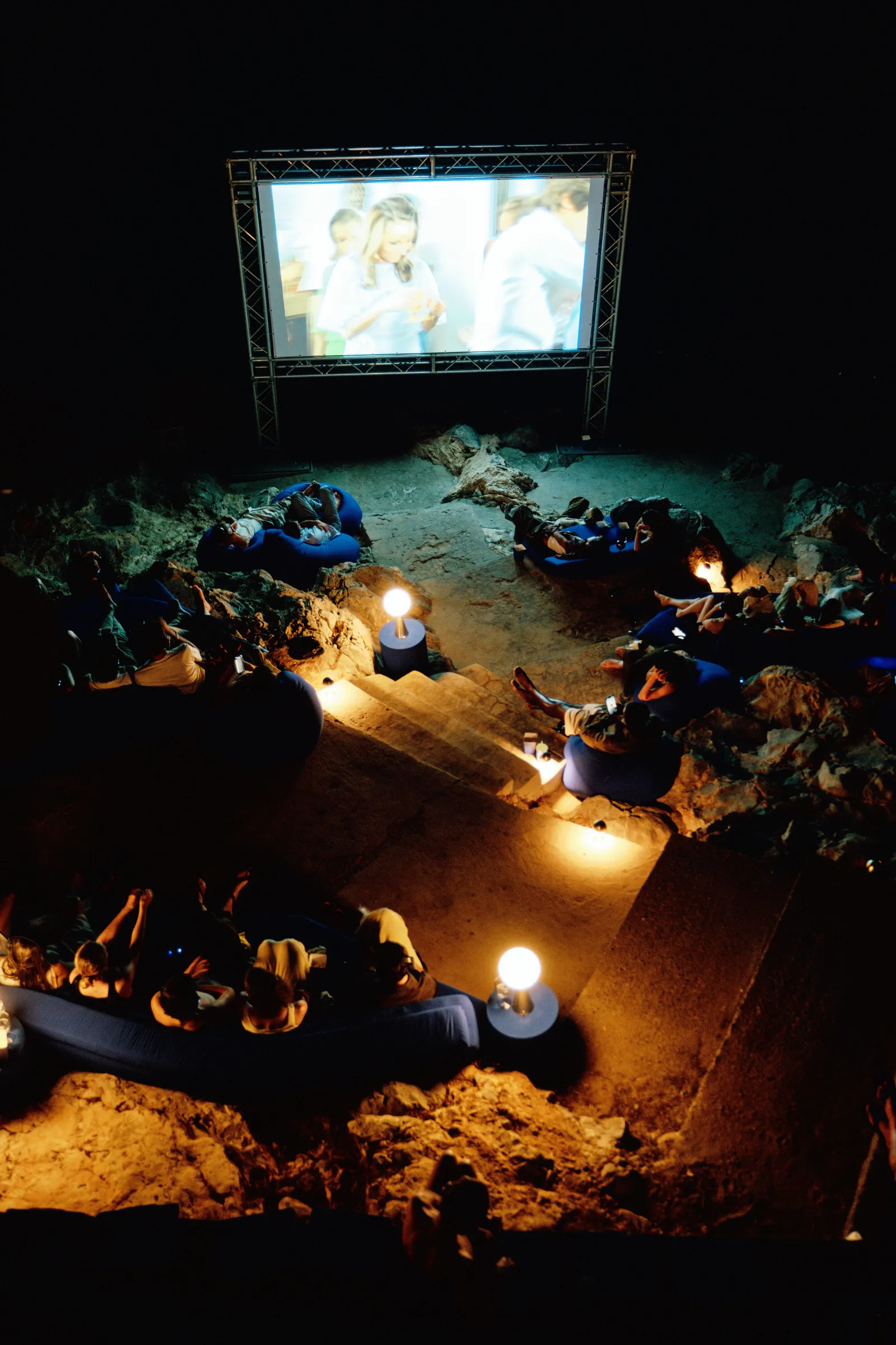 En el cine de verano con una selección de películas firmada por Rossy de Palma se proyectó La piscina.