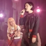 HAYLEY WILLIAMS CON ROMY CANTAN «WILD HORSES» DE PREFAB SPROUT