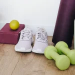 Huesos fuertes a partir de los 40: estas son las rutinas de entrenamiento que recomienda una experta