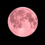 La luna llena de fresa vuelve este 30 de junio de 2026 y estos son sus tres mensajes clave, según una astróloga