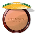Los 5 errores de maquillaje que me alejan del bronceado fácil que aman las francesas
