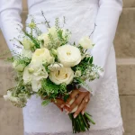 Transformé el vestido de novia de los 80 de mi madre en un minivestido para mi propia boda