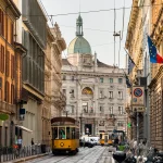 Viajar sin coche (en Italia): 4 de rutas que lo confirman como el destino perfecto para quienes no conducen