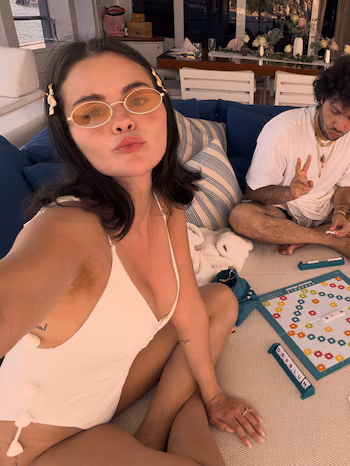 Benny Blanco  planeó la mayor parte de la celebración de Selena Gomez . (Instagram)