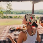 El accesorio (en tendencia) que Selena Gomez no se ha quitado en su viaje por Italia