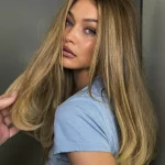 El corte a capas en forma de corazón de Gigi Hadid es ideal para un pelo voluminoso y con movimiento