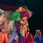 Karol G arranca su ‘Viajando por el Mundo TropiTour’ con un look que es pura fantasía tropical