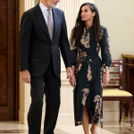 Lo confirma la reina Letizia: esta es la firma de vestidos (de invitada) ‘made in Spain’ que querrás llevar en las bodas de otoño y más allá
