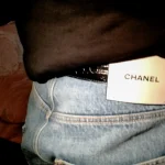 Los Javis, en la alta costura de Chanel: “Me he emocionado porque me ha trasladado a un lugar familiar, como cuando soñaba en mi habitación leyendo historias”