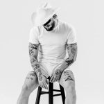 Orville Peck sale del pozo en la rockabilly ‘Too Little, Too Late’ – jenesaispop.com