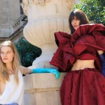 Pierpaolo Piccioli en Balenciaga, un debut de Alta Costura comedido en el que el factor humano es lo importante