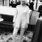 Traje pantalón: el secreto de esta novia de 77 años brillar en su boda en Manhattan