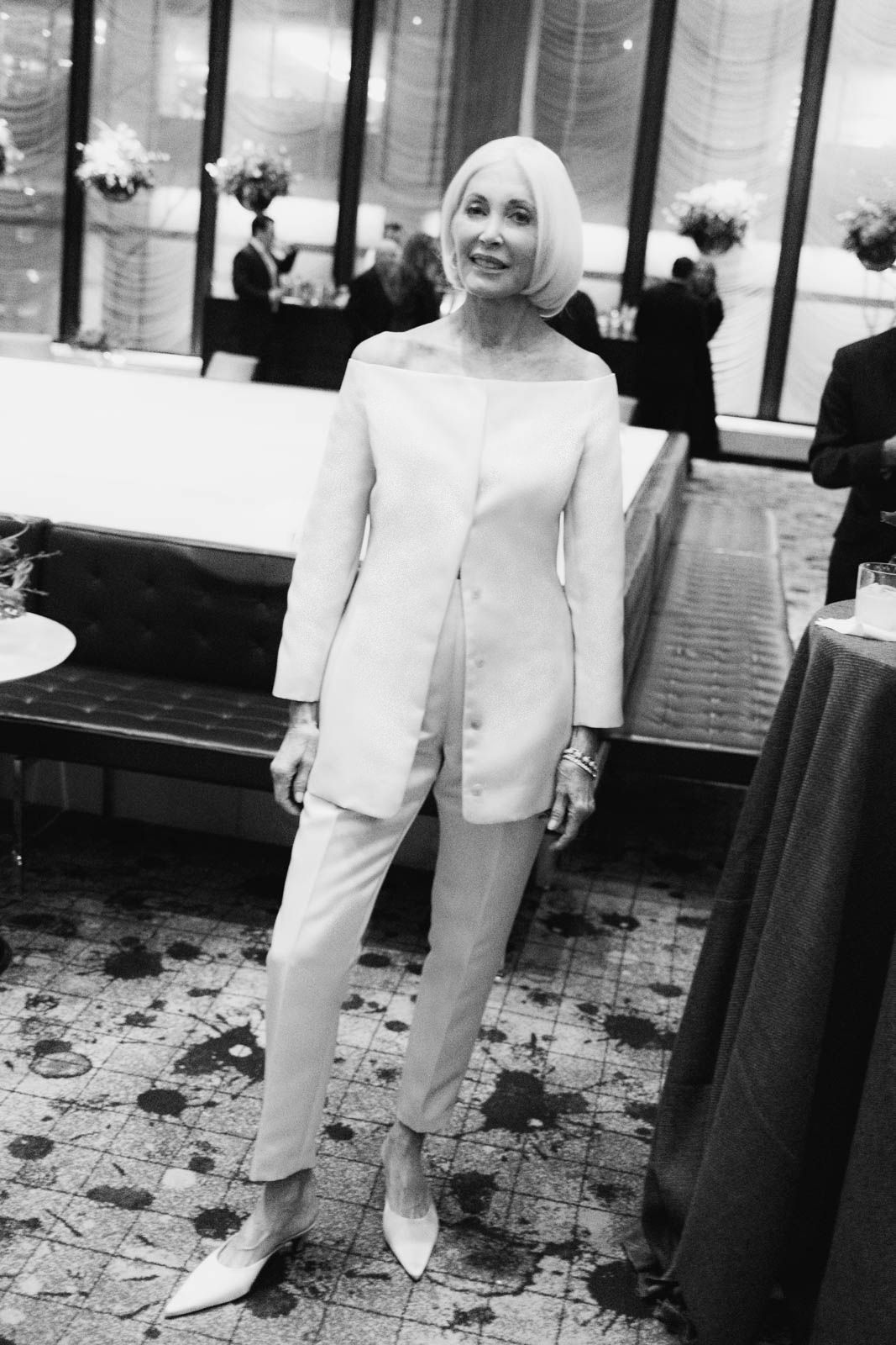 Esta novia de 77 años lució un traje a medida para celebrar su boda en Manhattan