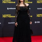Monica Bellucci, envuelta en encaje negro, conquista la alfombra roja del Festival de Cine de Locarno 2026